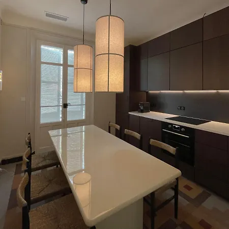 Art Deco Design - 6-7 Gaste *