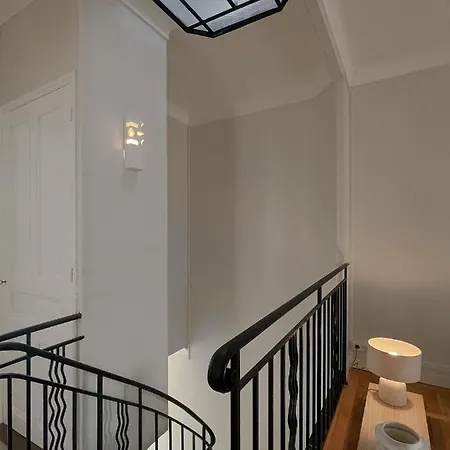 Art Deco Design - 6-7 Gaste *